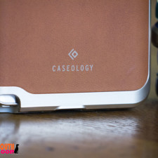 Caseology Envoy Series Premium Leather Bumper Cover